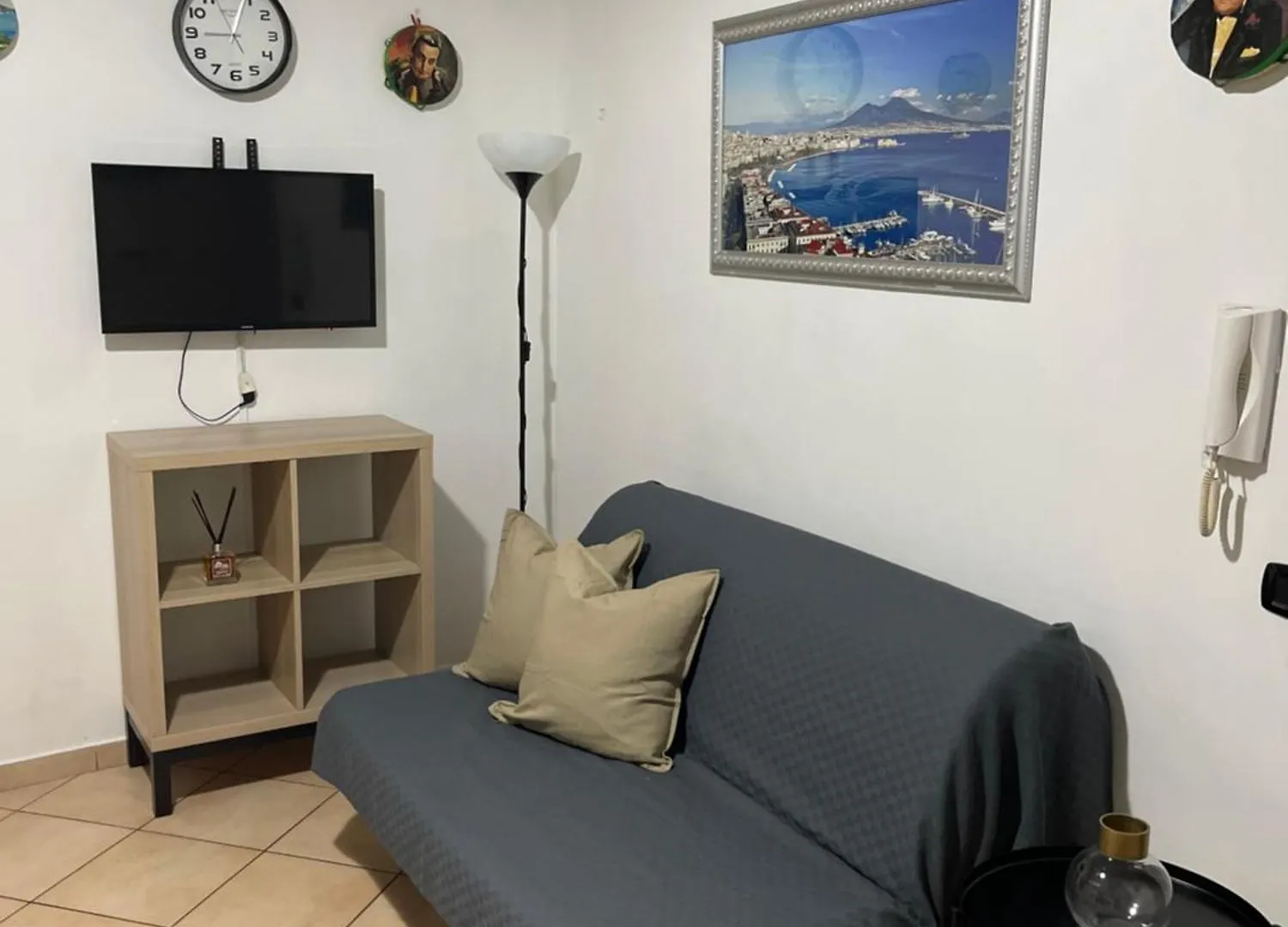 Napoligaribaldi33 Apartment 0*, Naples